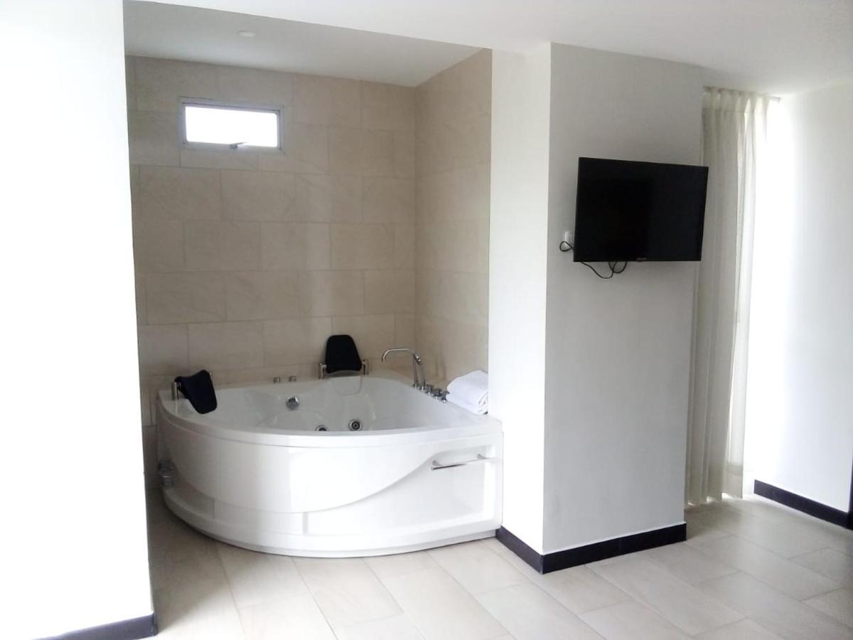 Luxury Hotel Santa Rosa de Cabal Bagian luar foto